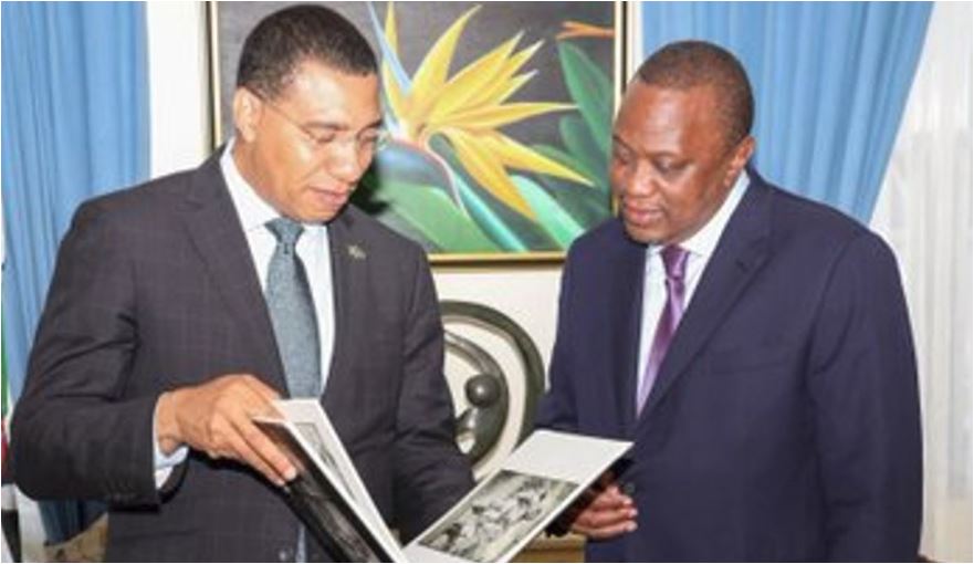 Uhuru ‘ajiuma ulimi’ akihutubu Jamaica