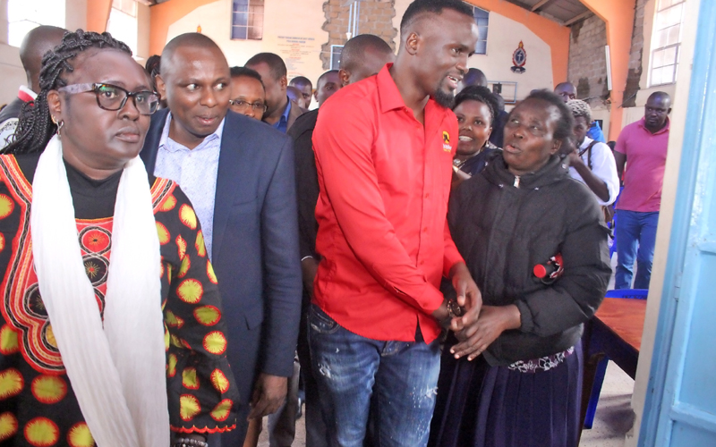 Jubilee yataka IEBC imfungie nje mgombea wa ODM Kibra