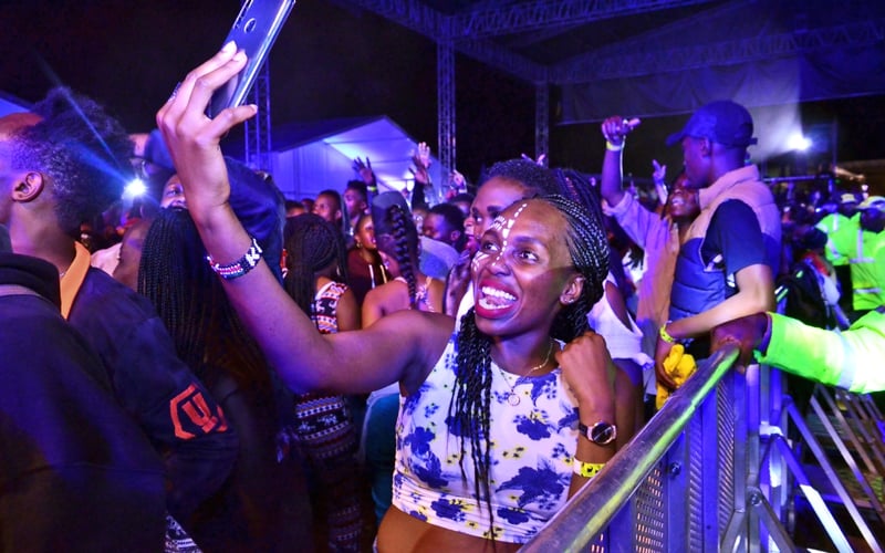 ‘Ni muhimu kuwa mwangalifu unapopiga selfie’