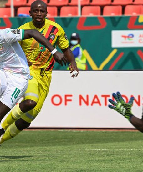 Penalti ya Sadio Mane yasaidia Senegal kuzamisha Zimbabwe katika mechi ya Kundi B kwenye AFCON