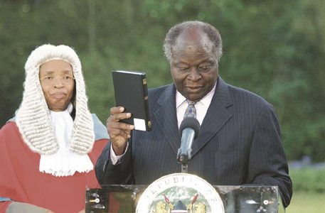 Wakazi wa Lamu wataka ahadi za Kibaki kwao zitimizwe