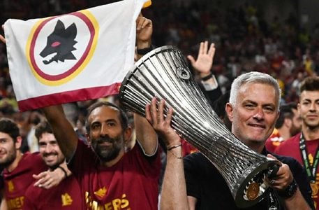 Mourinho aongoza AS Roma kutandika Feyenoord na kutwaa taji la Europa Conference League