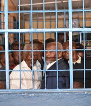 Polisi wakamata washukiwa 81 na kutwaa silaha hatari Mtwapa