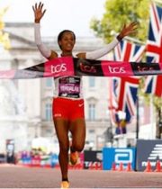 London Marathon: Yehaulaw avunja utawala wa Kenya wa miaka sita