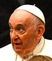 Papa Francis aendelea kupata nafuu baada ya kulazwa