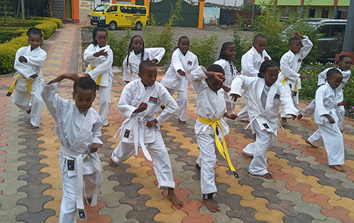 Pinecrest Academy mabingwa wa karate kanda ya Mlima Kenya