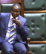 MCAs waliovujisha video ya spika ‘akilazimisha’ mwanamke amkumbatie kuitwa kujitetea